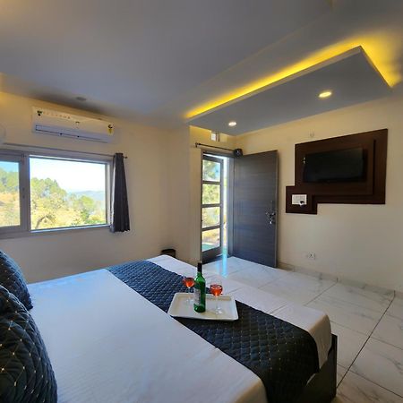 Pine Valley Resort Kasauli Ngoại thất bức ảnh