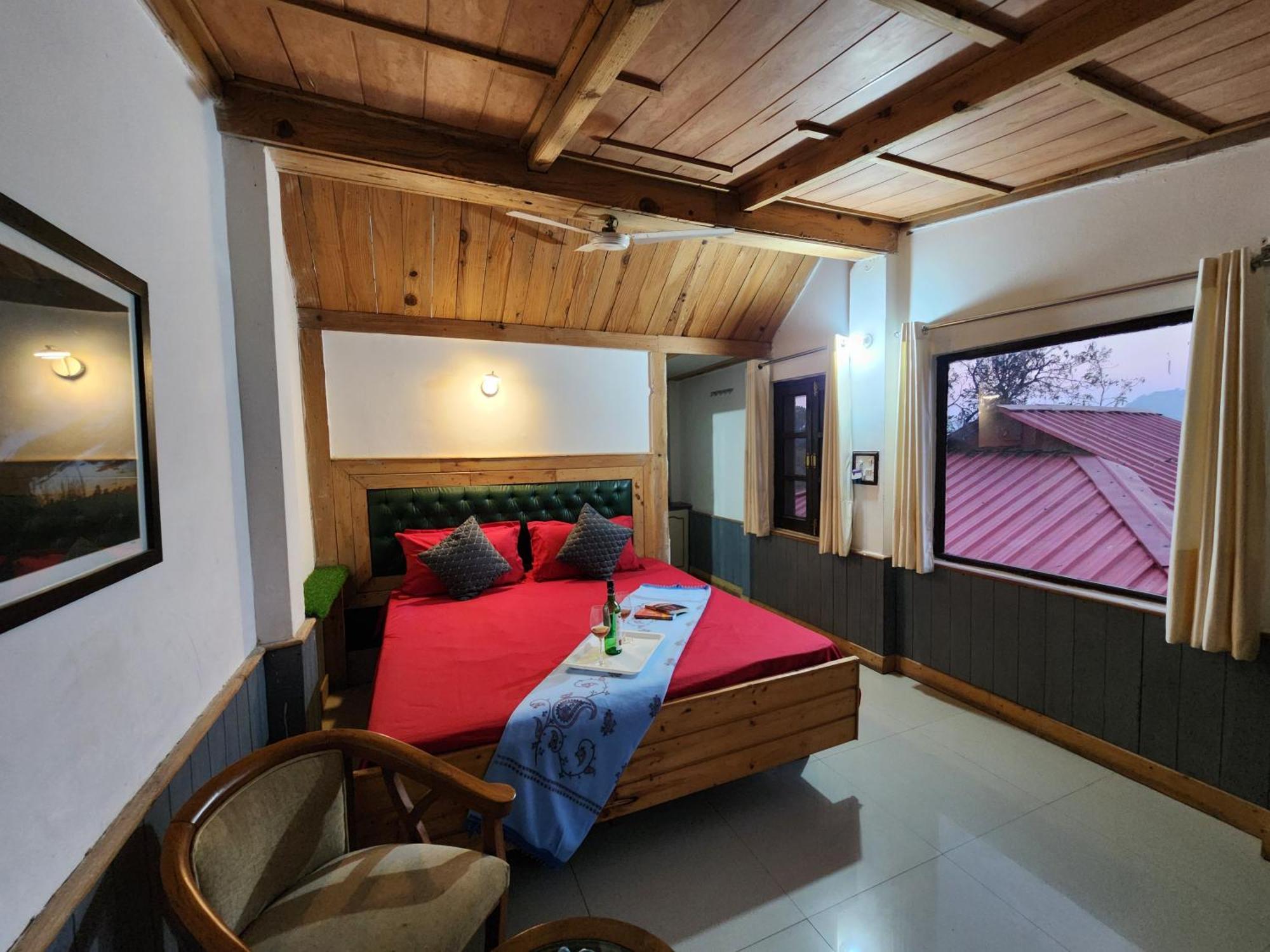 Pine Valley Resort Kasauli Ngoại thất bức ảnh