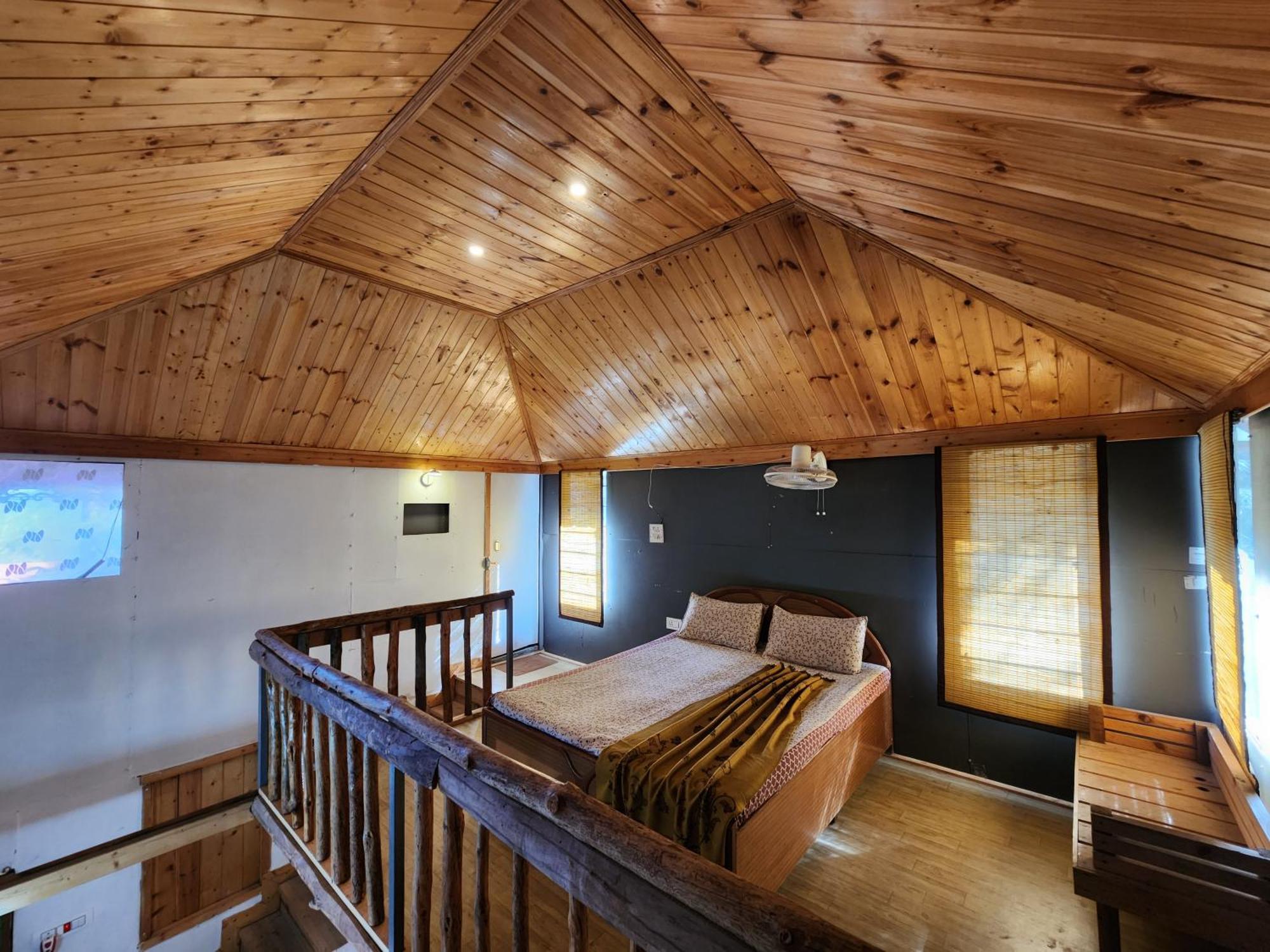 Pine Valley Resort Kasauli Ngoại thất bức ảnh
