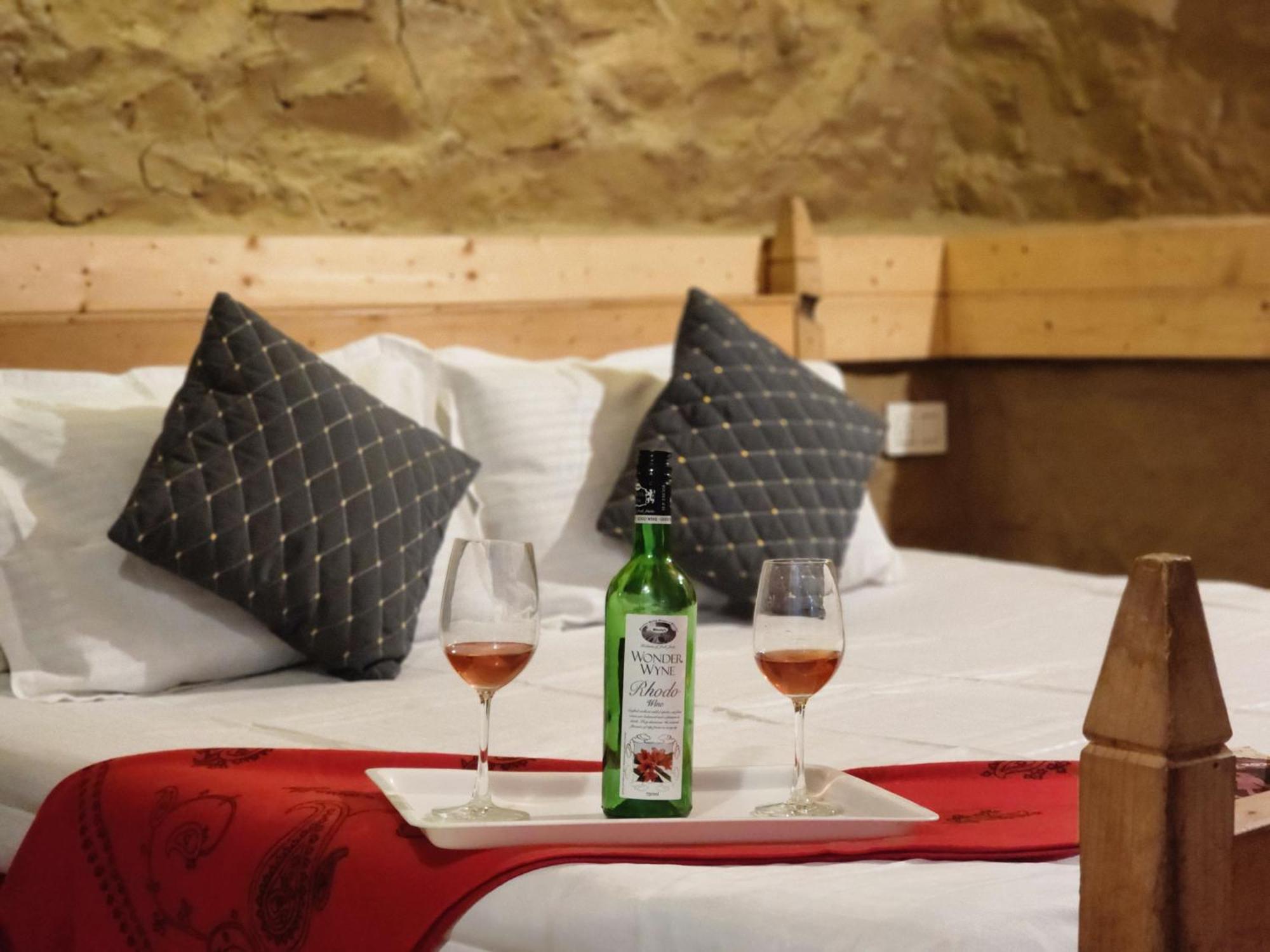 Pine Valley Resort Kasauli Ngoại thất bức ảnh