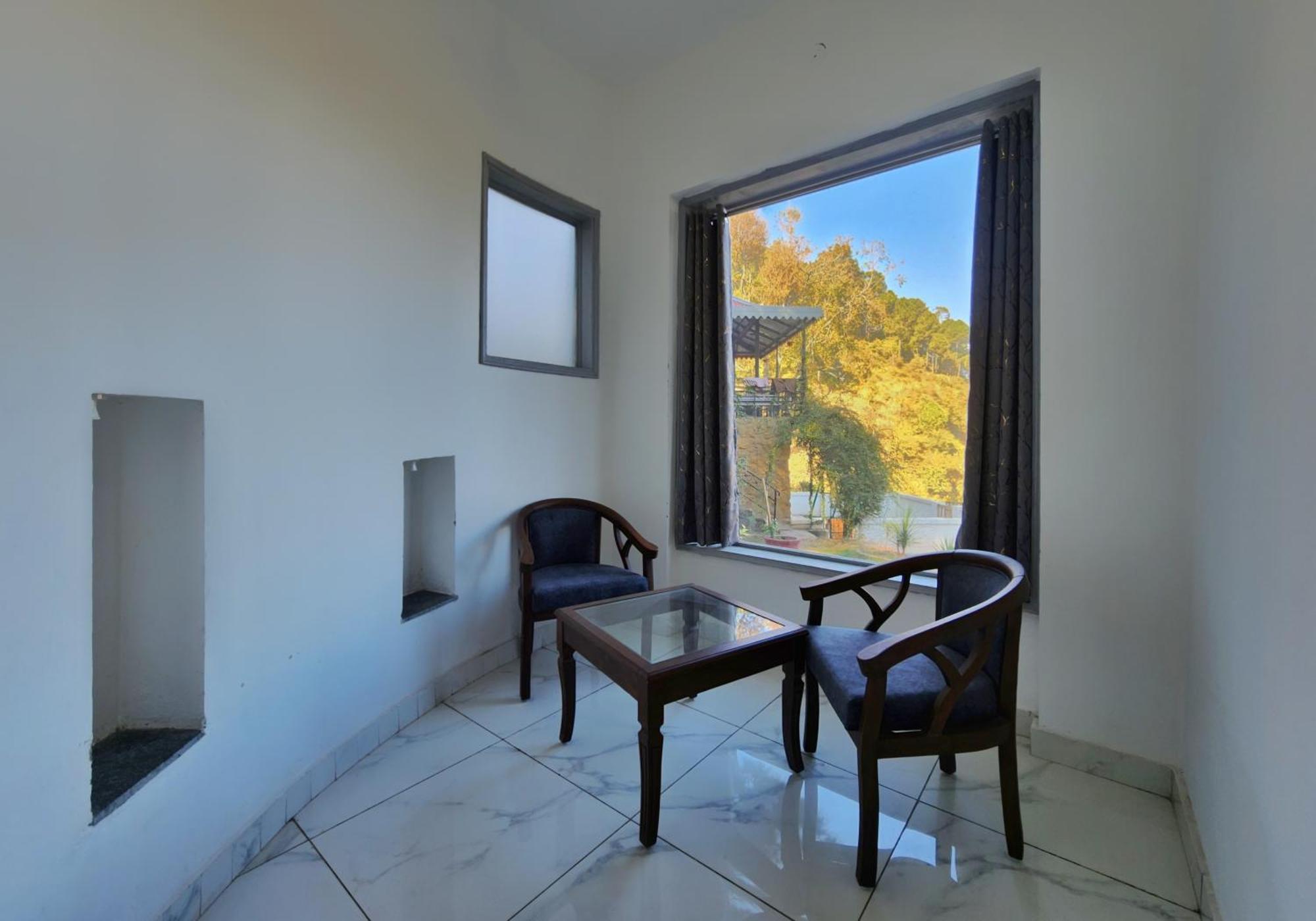 Pine Valley Resort Kasauli Ngoại thất bức ảnh