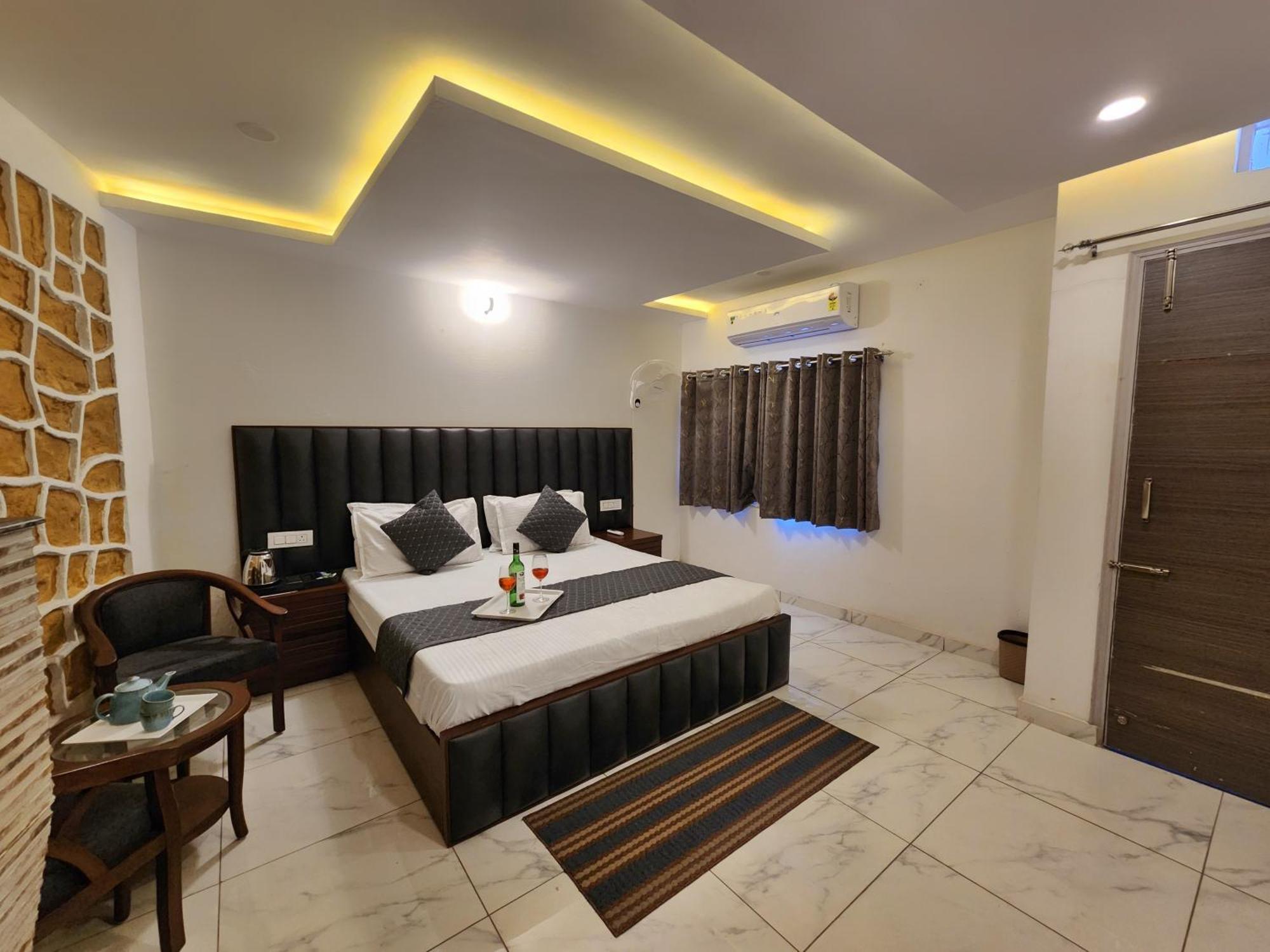 Pine Valley Resort Kasauli Ngoại thất bức ảnh