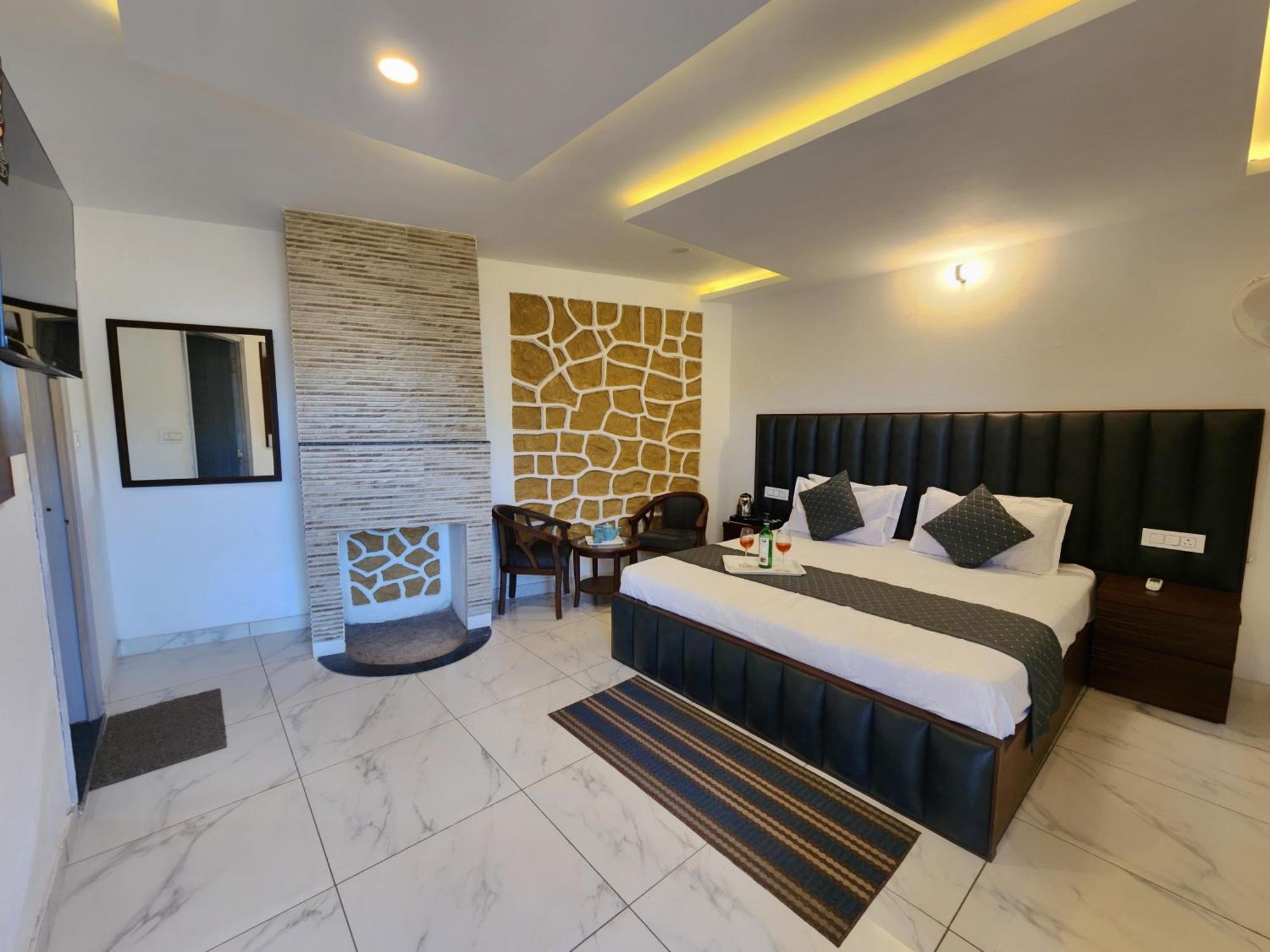 Pine Valley Resort Kasauli Ngoại thất bức ảnh